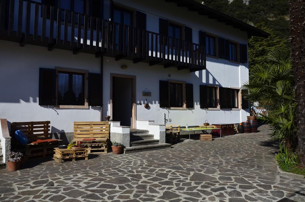 Residence Mezzosole Riva del Garda Rom bilde