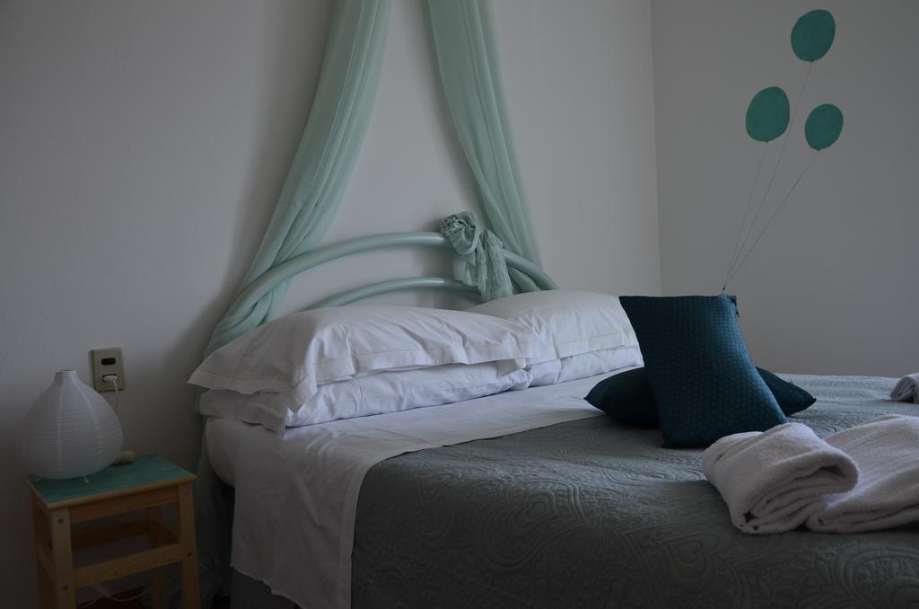 Residence Mezzosole Riva del Garda Rom bilde