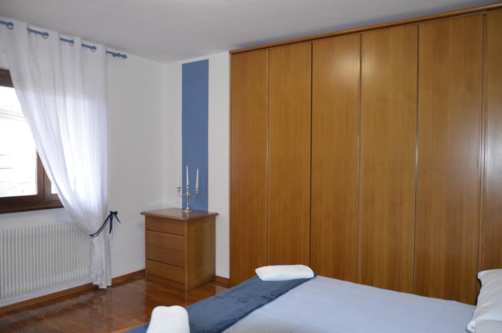 Residence Mezzosole Riva del Garda Rom bilde