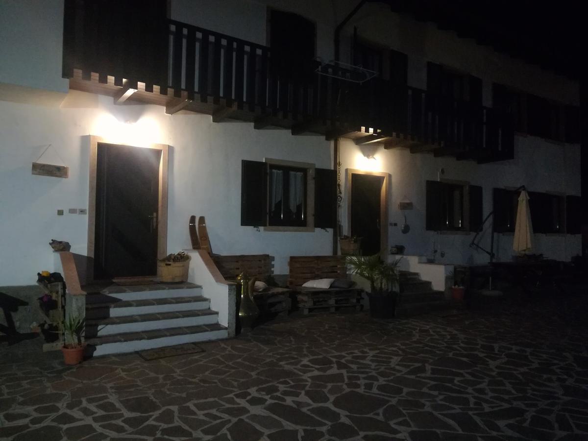 Residence Mezzosole Riva del Garda Eksteriør bilde